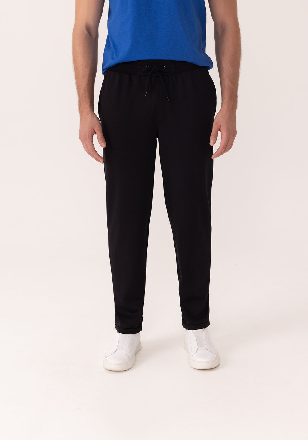 Calça Com Bolsos Funcionais E Cadarço Regulável