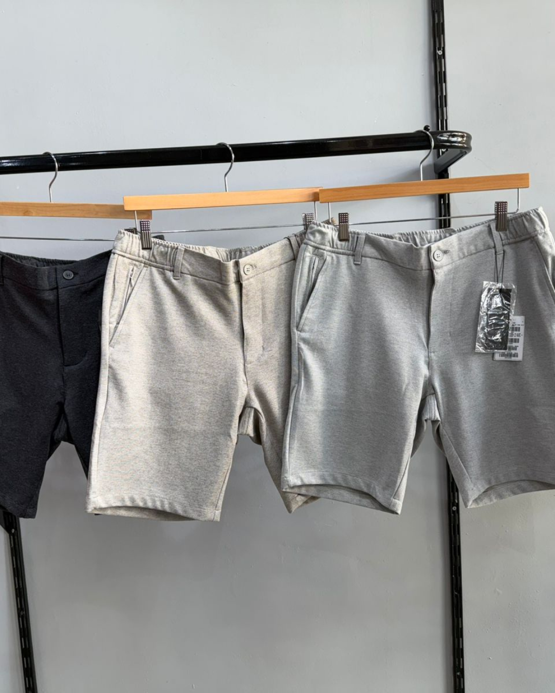 Bermuda Alfaiataria Bolso Faca Masculina Malha Confortável Leve Cós Elastico Cinza Claro Chumbo