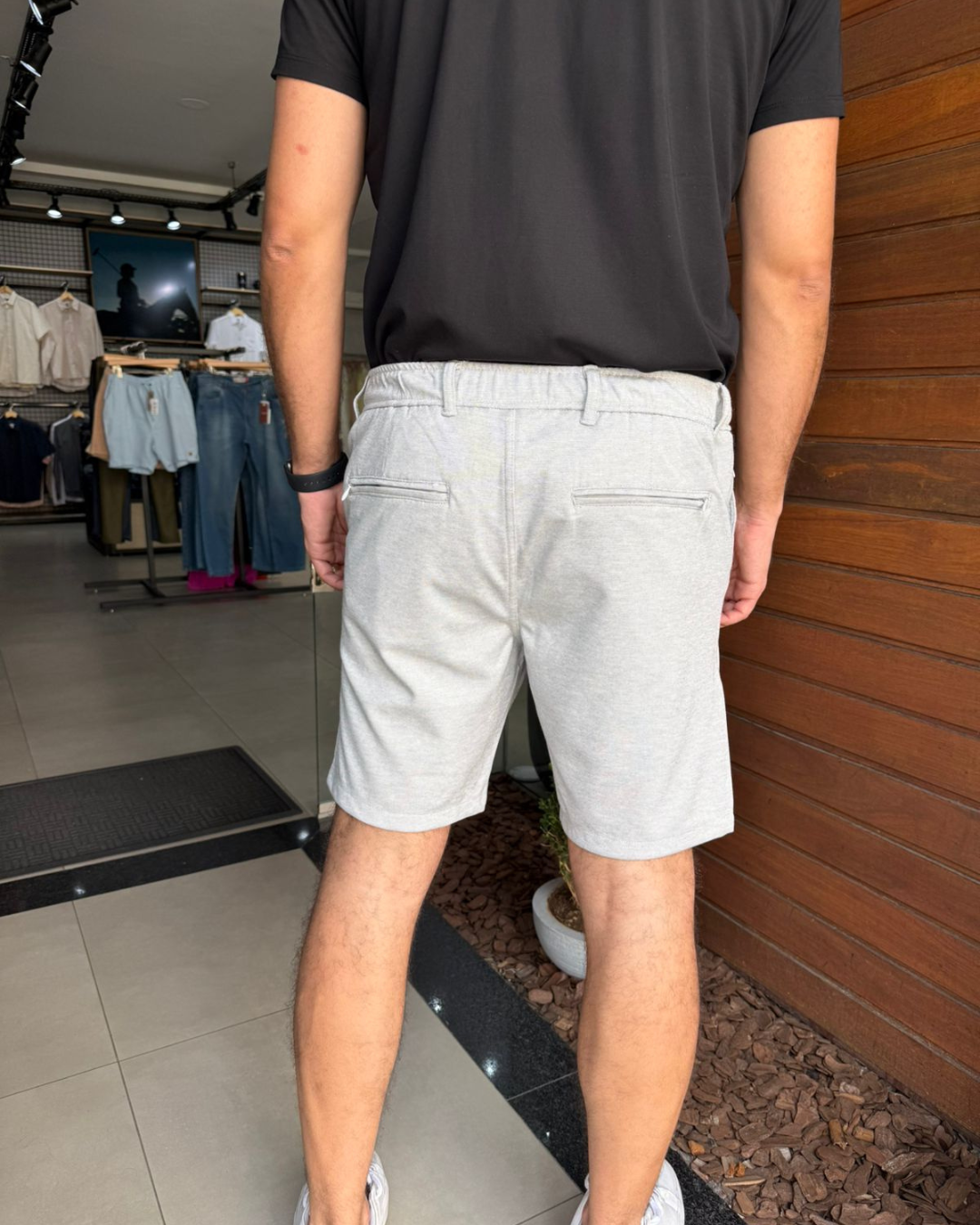 Bermuda Alfaiataria Bolso Faca Masculina Malha Confortável Leve Cós Elastico Cinza Claro