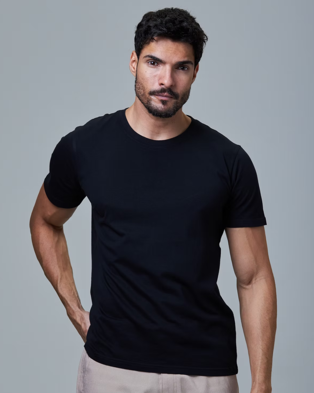 camiseta básica masculina 100% algodão camiseta lisa masculina camiseta casual masculina camiseta confortável algodão camiseta masculina para o dia a dia camiseta básica algodão masculina